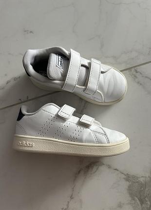 Кросівки дитячі adidas 26