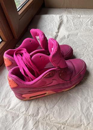 Кроссовки nike air max 38 размера.