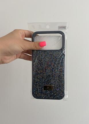 Swarovski на 17 pro max 3