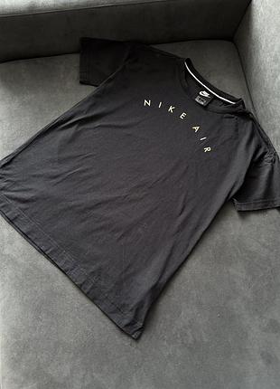 Футболка жіночна nike s