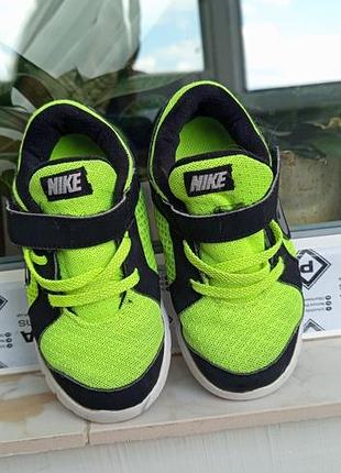 Кроссовки nike