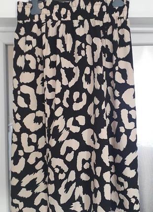 42/xl/50
женская летняя длинная юбка в бежево черный принт
пояс с широкой резинкой
Полиэстер,эластан
идеальное состояние