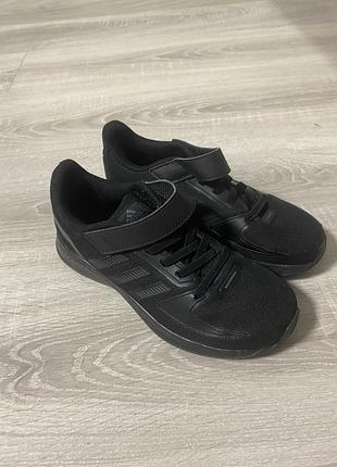 Кросівки adidas 34 р