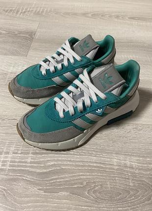 Кросівки adidas 36 р