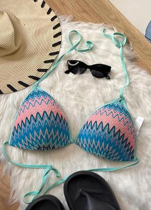 Яскравий ліф-шторка від купальника primark у зигзагоподібний принт (розмір xl / eur 48)