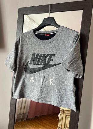 Жіночий кроп-топ nike air чорно-сірий s-m | спортивна футболка | ідеальний стан