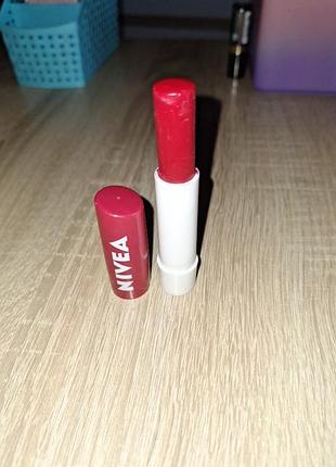 Nivea cherry shine