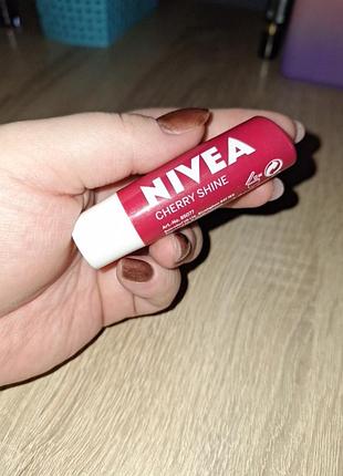 Nivea cherry shine 2
