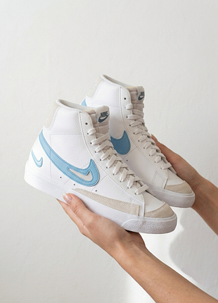 Стильні високі кросівки nike blazer mid (білі з ніжно-блакитним) р.38(24,5cm)