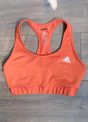 Оригінальний спортивний топ від adidas