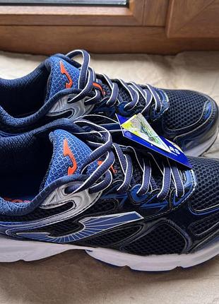 Кроссовки joma 38 размера,унисекс.