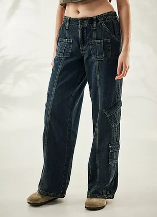 Джинсы bdg jeans cargo en denim teinté style y2k.