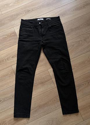 Чорні чоловічі джинси слім s/m 31/32