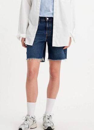 Темно-сині джинсові шорти levi's з необробленими краями