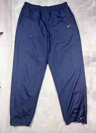 Нейлонові штани nike vintage