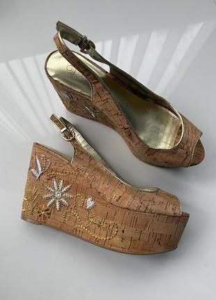 Босоніжки 38 guess пробка легкі