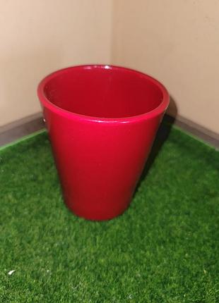 Яркое красное керамическое кашпо (неместье), 8х6.5 см
