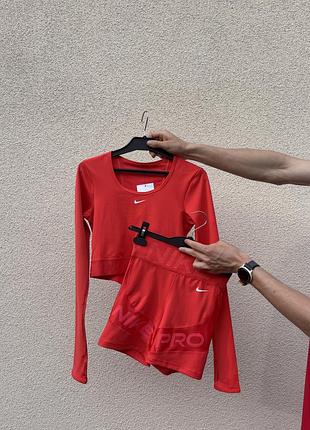 Жіночий новий оригінал комплект шорти лонгслів топ nike pro aeroswift swift розмір s