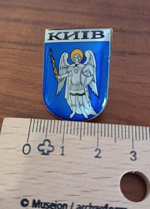 Значок пена герб киевая
