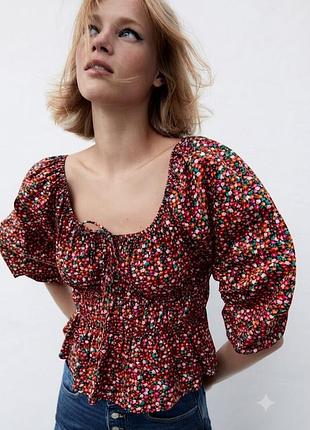 Бавовняна блуза zara квітковий принт натуральний топ zara