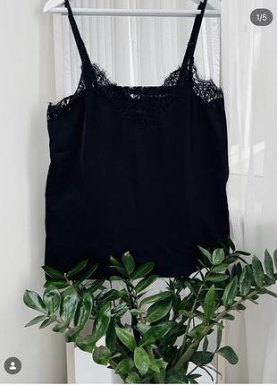 Shein. фірмовий топ в білизняному стилі