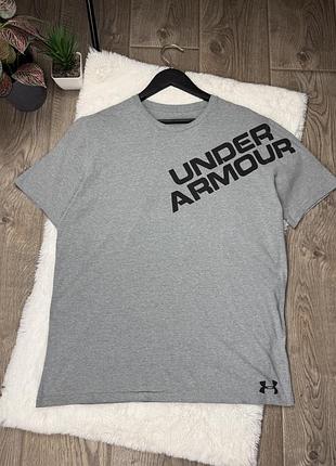 Футболка under armour
