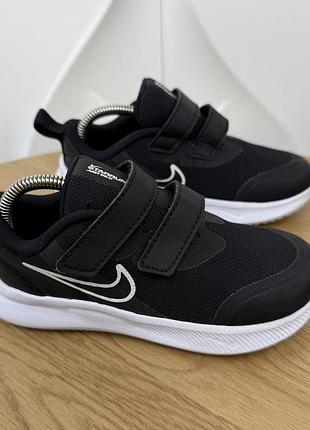 Оригінальні дитячі кросівки nike