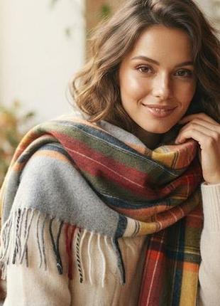 Теплий вовняний шарф-палантин у клітинку з торочкою / 30% вовна, 70% віскоза