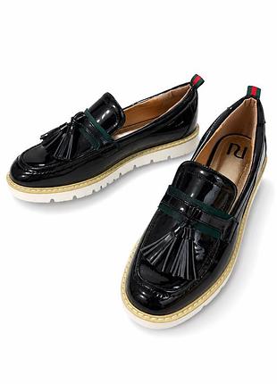 (с) 🥰 лофери із лакованої еко шкіри river island 26см