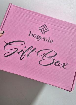 Бокс косметики bogenia