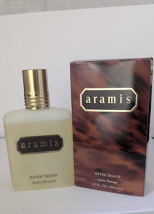 Aramis лосьон после бритья.