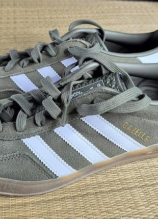 Оригинальный 100% мужские кроссовки adidas gazelle indoor originals(размер 40-26см).