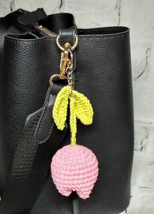 Брелок тюльпан игрушка вязаная ручной работы амигуруми hand made 10х4 см розовый
