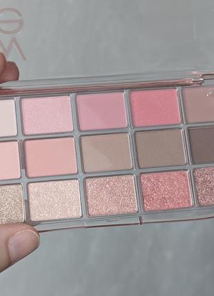 Корейська палетка тіней fwee more mood eyeshadow palette 04 more than red