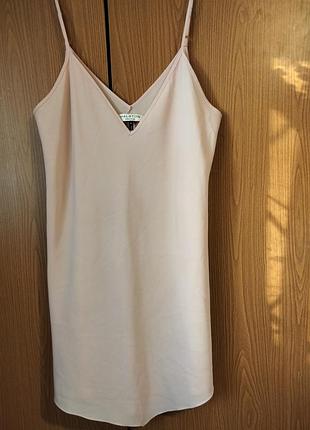 Шовковиста нічна сорочка розмір м,halston heritage(оригінал )