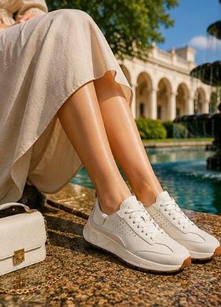 Р.38,39.5,40 clarks женские кожаные кроссовки
