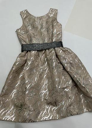 Красива сукня