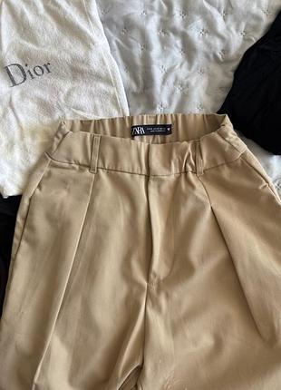 Класичні укорочені брюки zara з вузькою талією