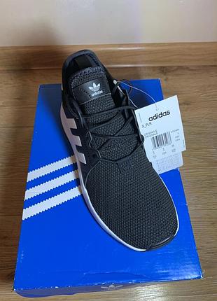 Кросівки adidas унісекс 38 розмір