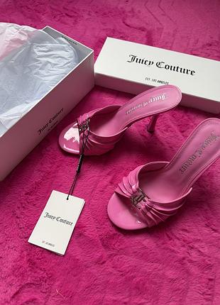 Босоніжки рожеві лакові juicy couture