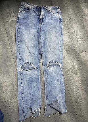 Трендові джинси zara  з кльошем