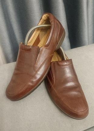 Сліпони clarks