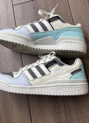 Жіночі кросівки adidas originals forum low