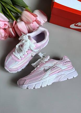 Nike initiator pink grey