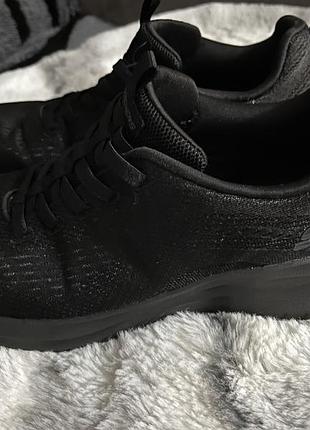 Легкі текстильні кросівки skechers