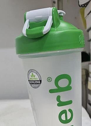 Шейкер iherb goods з кулькою 840 мл зелений