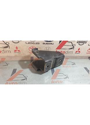 Кронштейн подушки кпп передний md759723 mitsubishi carisma 1995-2003