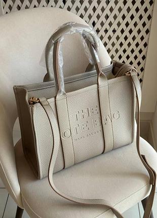Marc jacobs - тот - 35 - беж
