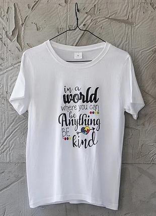 Футболка жіноча in a world white