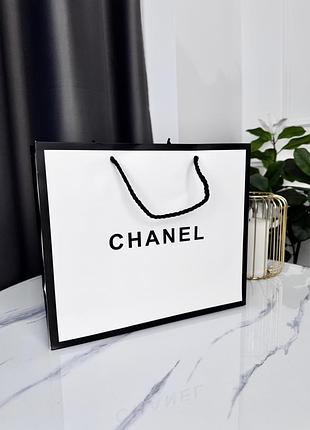 Фирменная упаковка средний пакет chanel упаковка на подарок. подарочная брендовая упаковка шанель